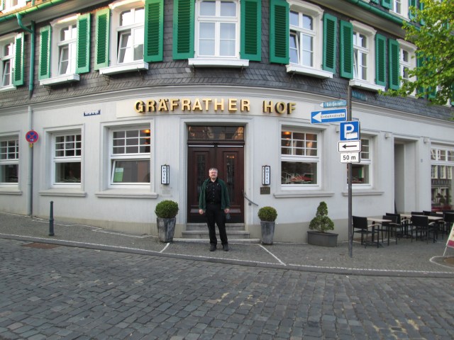Dan in front of hotel